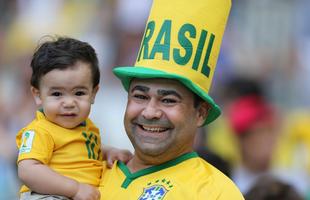 Imagens de torcedores no Mineiro na partida pelo Grupo D da Copa entre Costa Rica e Inglaterra