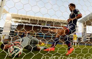 Imagens do jogo entre Japo e Colmbia, em Cuiab, pelo Grupo C da Copa do Mundo