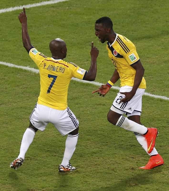 Imagens do jogo entre Japo e Colmbia, em Cuiab, pelo Grupo C da Copa do Mundo