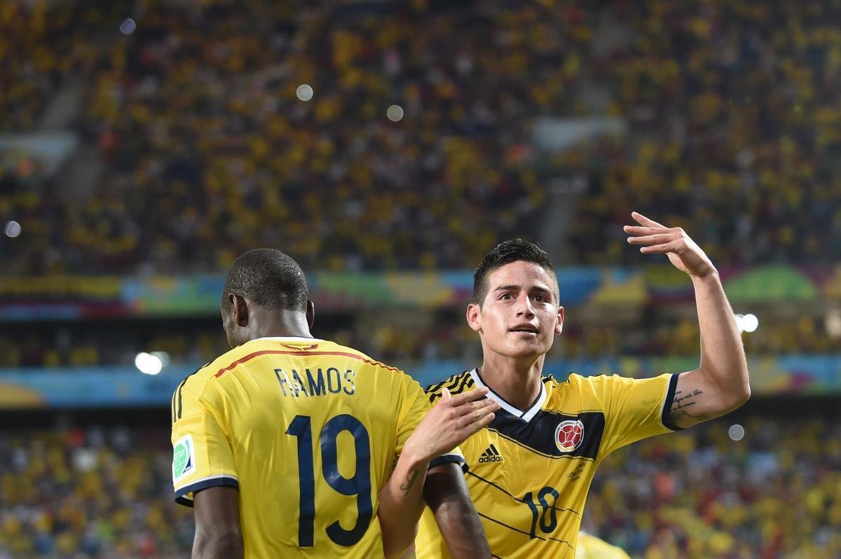 Imagens do jogo entre Japo e Colmbia, em Cuiab, pelo Grupo C da Copa do Mundo