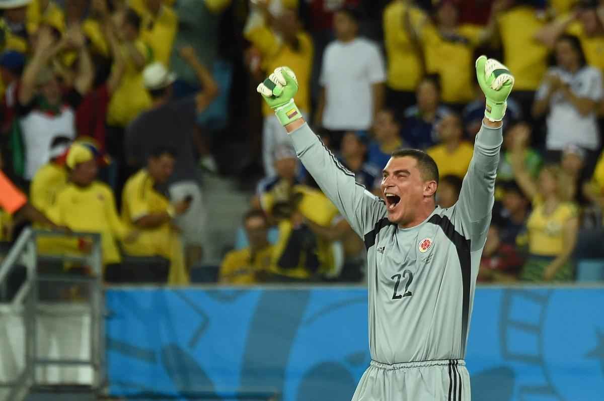 Goleiro colombiano Mondragn substituiu David Ospina aos 38 minutos do segundo tempo e, diante do Japo, tornou-se o jogador mais velho a disputar uma partida de Copa do Mundo
