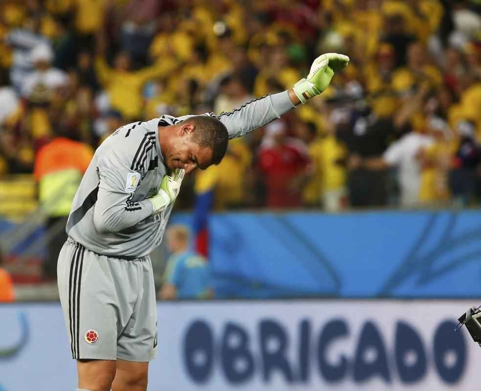 Goleiro colombiano Mondragn substituiu David Ospina aos 38 minutos do segundo tempo e, diante do Japo, tornou-se o jogador mais velho a disputar uma partida de Copa do Mundo