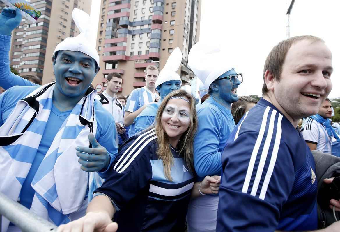 Chegada dos torcedores argentinos ao Estdio Beira-Rio, em Porto Alegre, para jogo contra a Nigria pela Copa