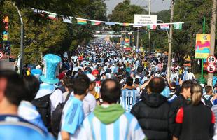 Chegada dos torcedores argentinos ao Estdio Beira-Rio, em Porto Alegre, para jogo contra a Nigria pela Copa