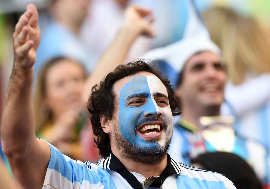 Beira-Rio foi tomado por torcedores argentinos na partida contra a Nigria pelo Grupo F da Copa do Mundo