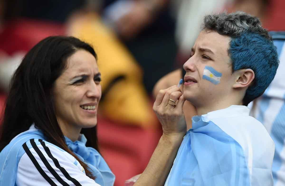 Beira-Rio foi tomado por torcedores argentinos na partida contra a Nigria pelo Grupo F da Copa do Mundo