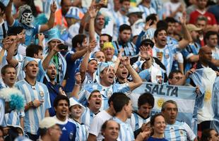 Beira-Rio foi tomado por torcedores argentinos na partida contra a Nigria pelo Grupo F da Copa do Mundo