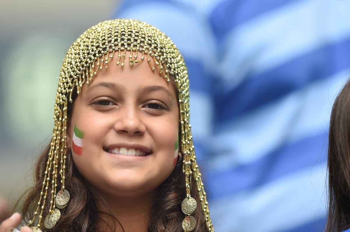 Fotos da torcida que acompanha o jogo entre Bsnia Herzegvina e Ir