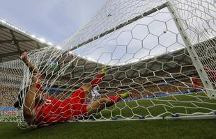 Imagens da partida entre Honduras e Sua pelo Grupo E da Copa do Mundo