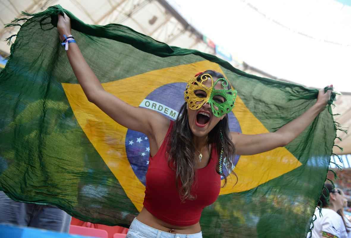 Fotos da torcida entre Portugal e Gana em Braslia