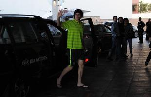 David Luiz retornou ao hotel da Seleo Brasileira aps realizar exames mdicos em Belo Horizonte