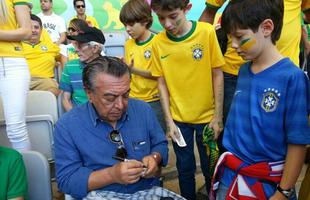Mauricio de Souza e outras personalidades acompanham o jogo entre Brasil e Chile, no Mineiro