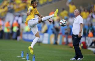 Imagens de todos os ngulos do gol brasileiro de David Luiz contra o Chile; gol foi contra, mas acabou creditado para o defensor