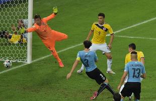 Fotos do jogo entre Colmbia e Uruguai