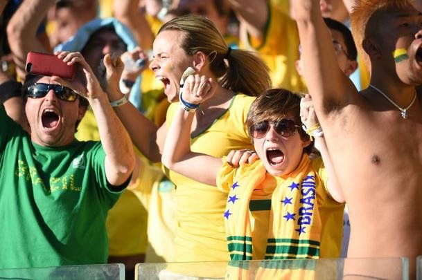 Torcedores ficaram apreensivos com jogo difcil que s foi decidido no pnaltis