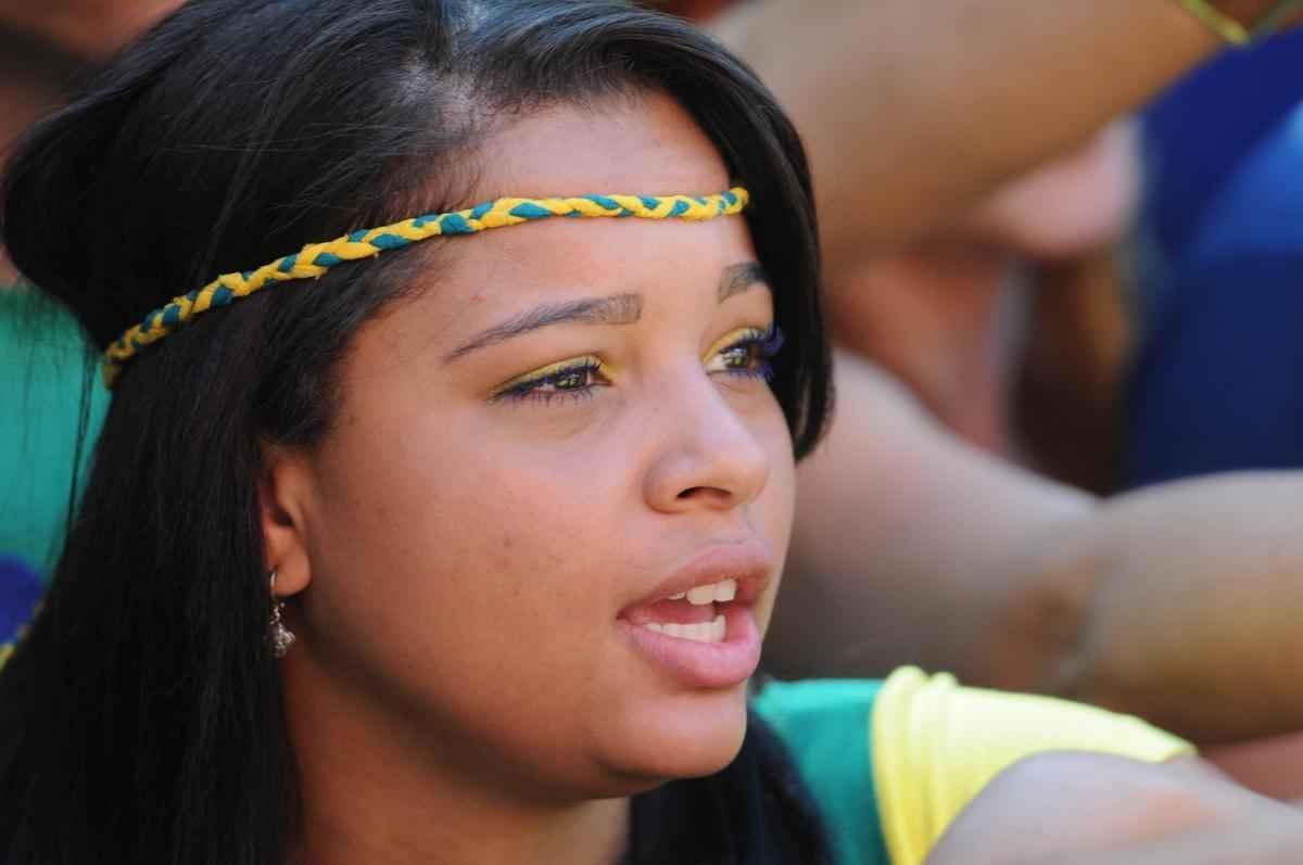 Muita festa na Savassi para acompanhar jogo decisivo na Copa do Mundo no Brasil