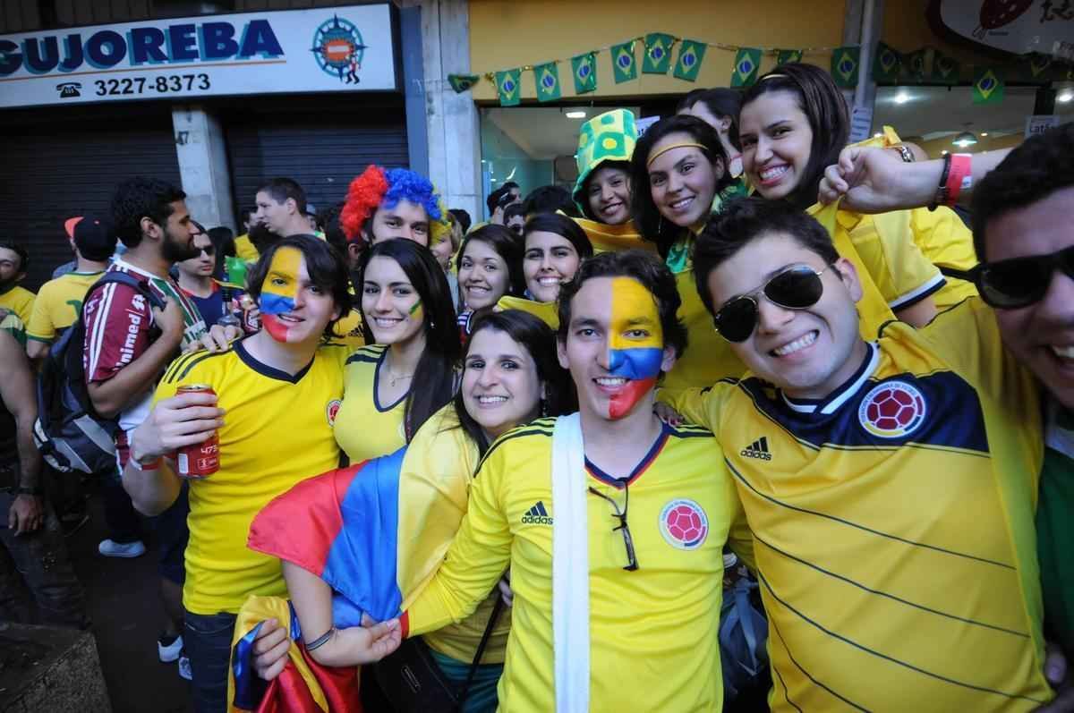 Muita festa na Savassi para acompanhar jogo decisivo na Copa do Mundo no Brasil