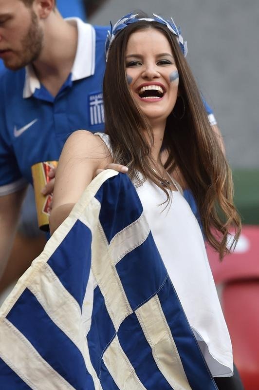 Belas mulheres acompanharam a partida entre Costa Rica e Grcia