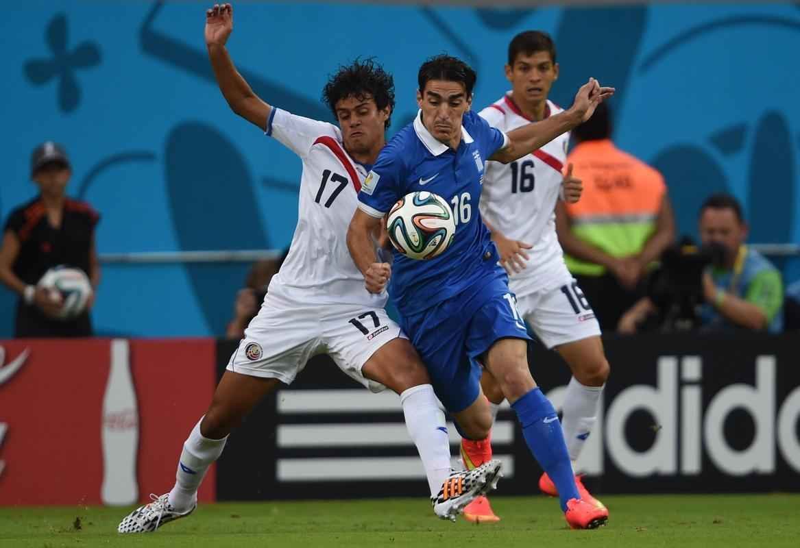 Selees se enfrentam na Arena Pernambuco por uma vaga nas quartas de final da Copa