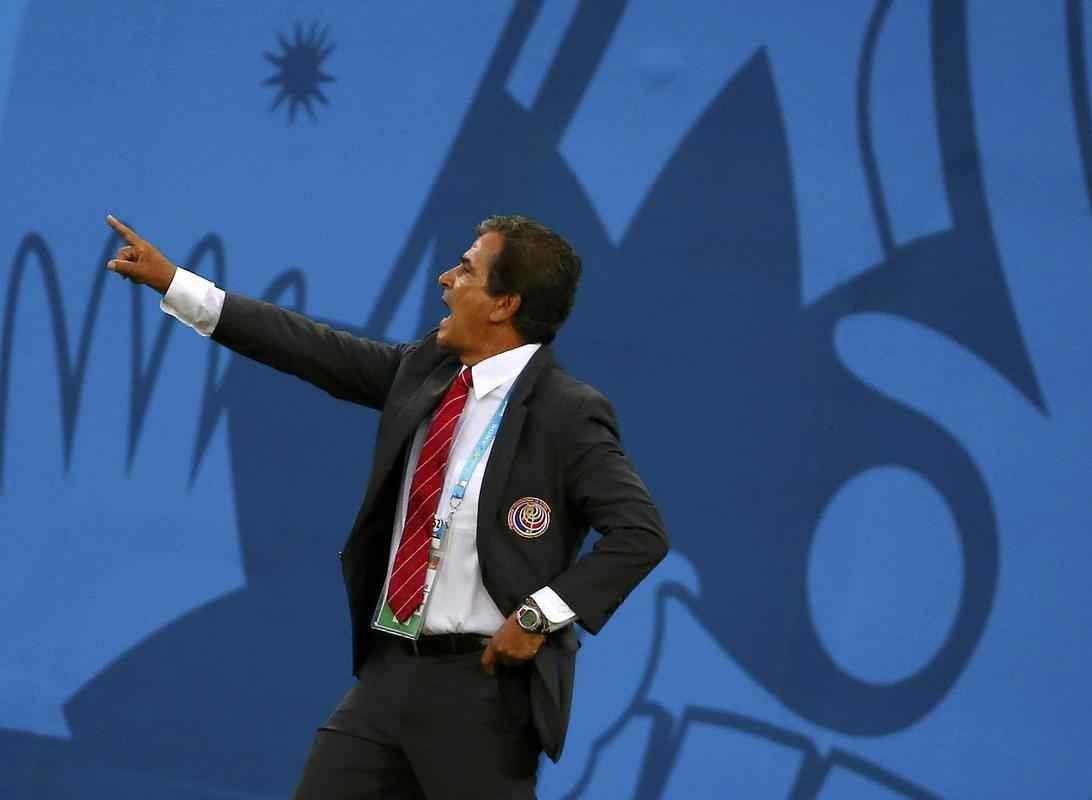 Selees se enfrentam na Arena Pernambuco por uma vaga nas quartas de final da Copa