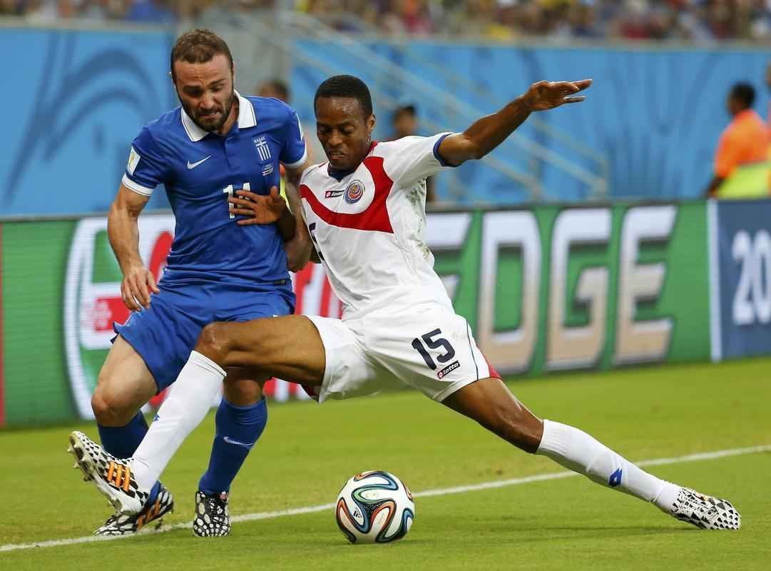 Selees se enfrentam na Arena Pernambuco por uma vaga nas quartas de final da Copa
