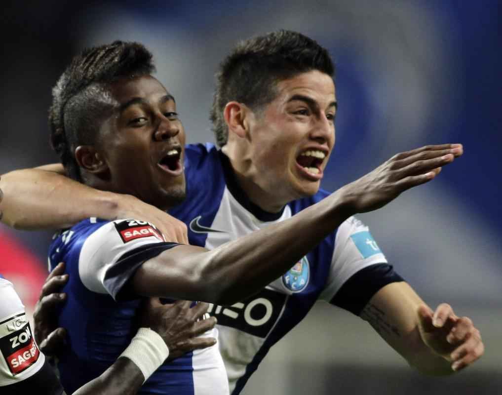 Adquirido pelo Porto por 5,1 milhes de euros, James marcou 32 gols em 108 partidas entre 2010 e 2013