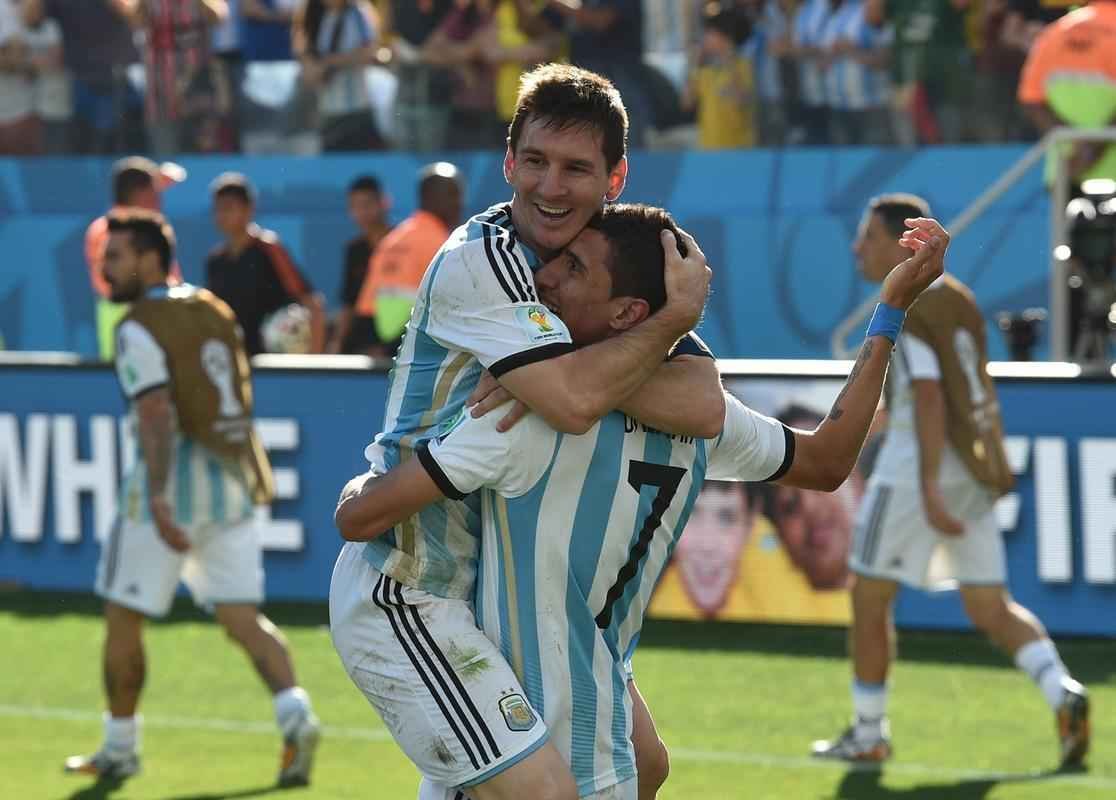 Fotos do jogo entre Argentina e Sua
