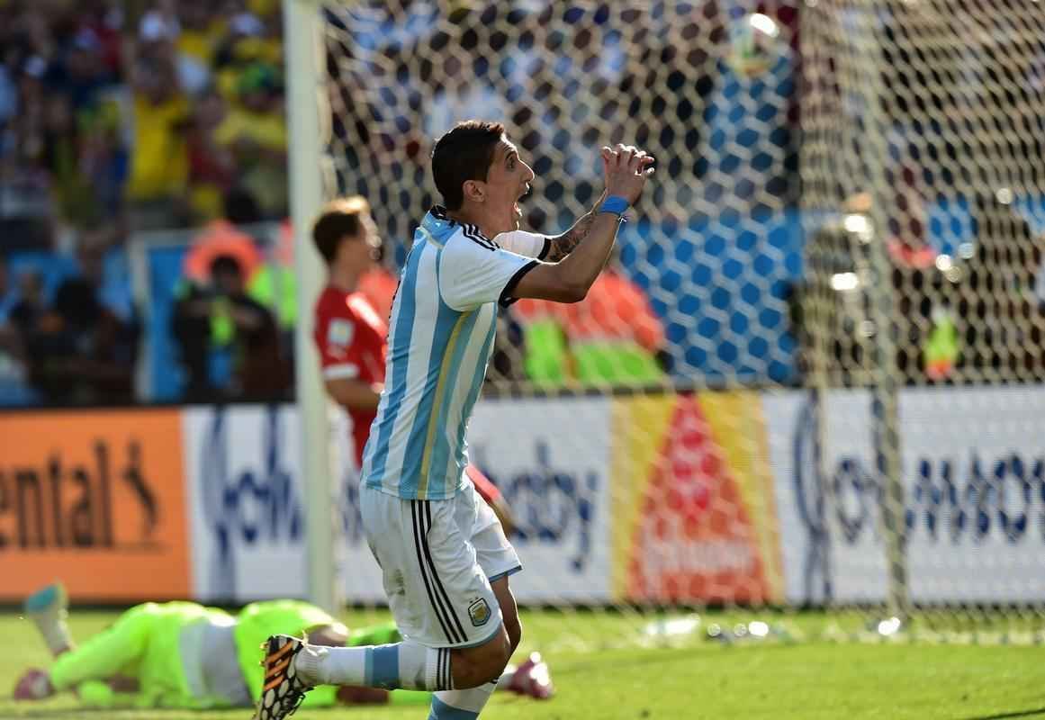 Fotos do jogo entre Argentina e Sua