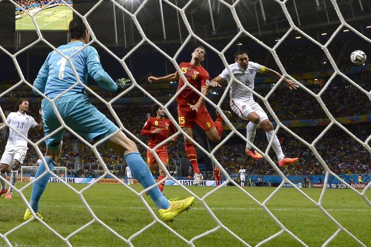 Estados Unidos e Blgica lutam por vaga nas quartas de final da Copa