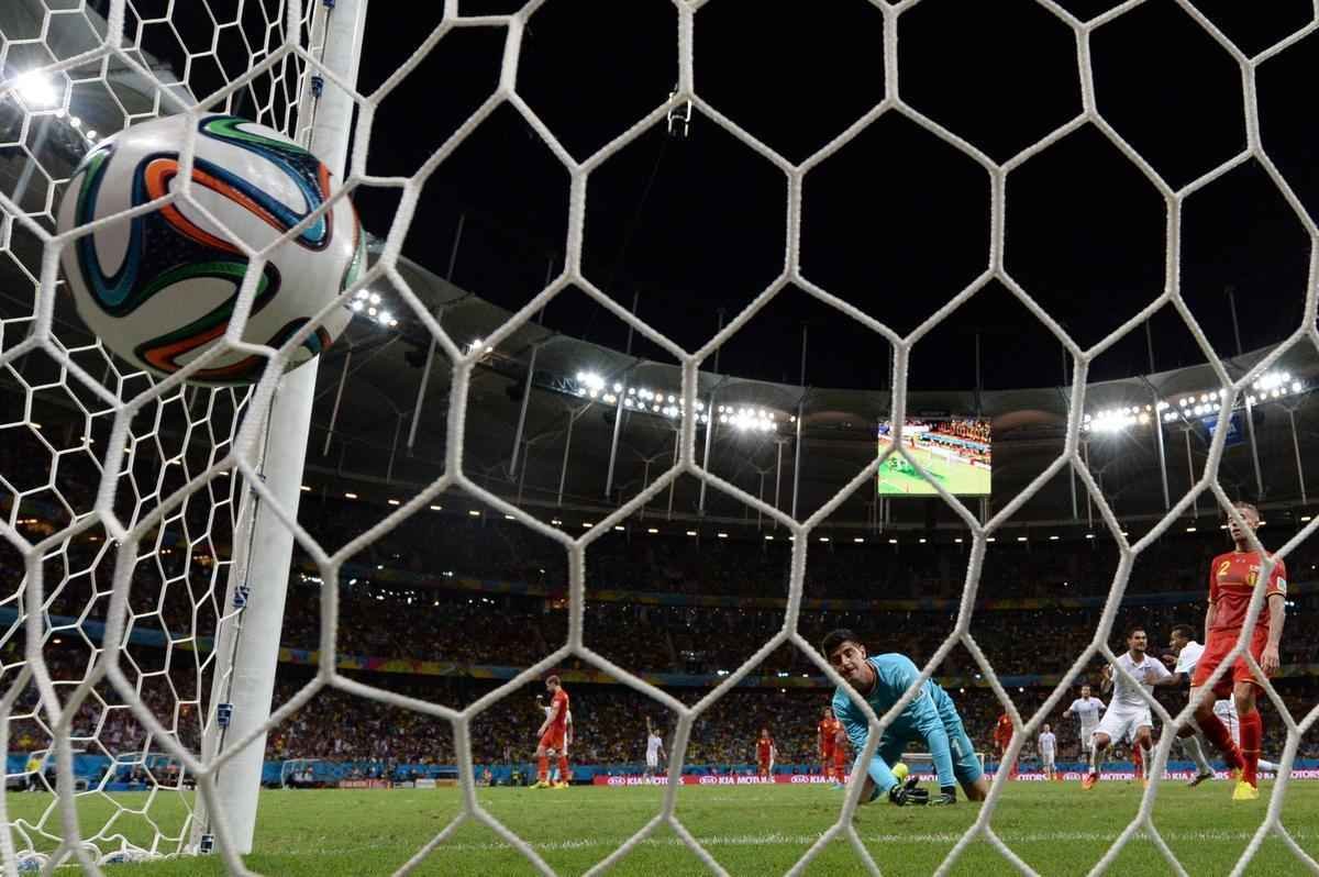 Estados Unidos e Blgica lutam por vaga nas quartas de final da Copa