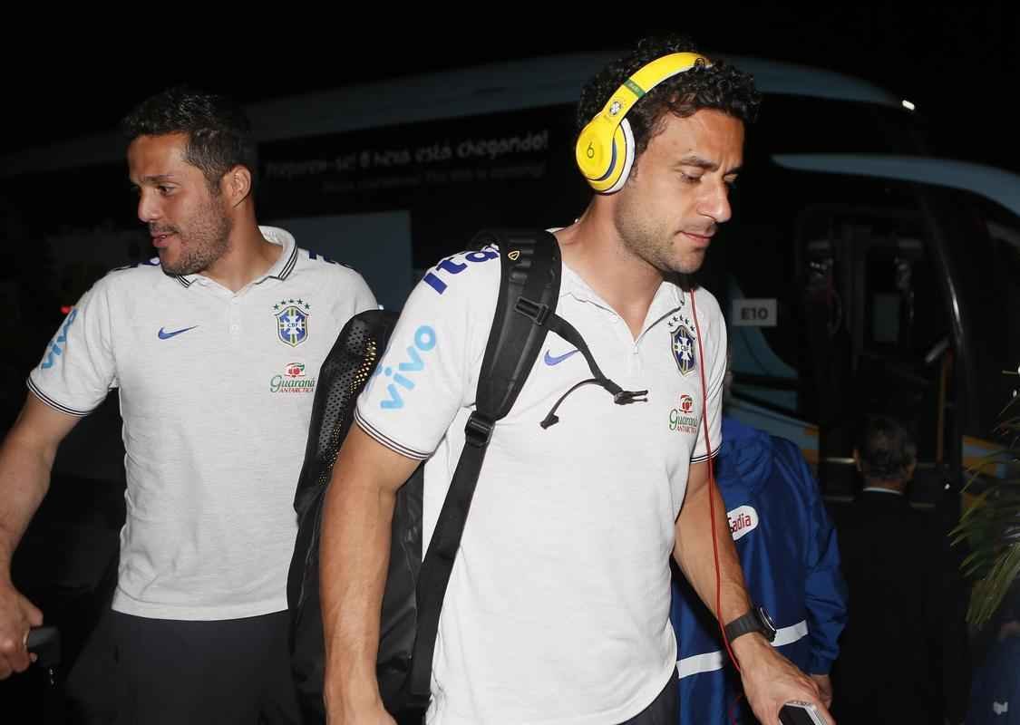 Imagens divulgadas pela CBF da chegada da Seleo Brasileira a Fortaleza