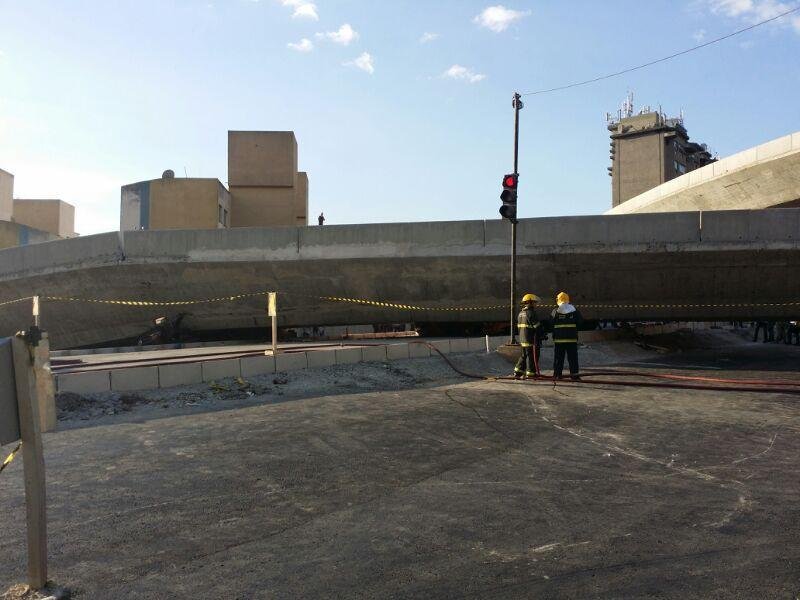 A Avenida Pedro I, onde desabou um viaduto na tarde desta quinta-feira, em Belo Horizonte,  uma via constantemente usada por selees nesta Copa do Mundo. Por ali j passaram algumas vezes, por exemplo, a Seleo Brasileira, antes e depois do confronto com o Chile pelas oitavas de final, e a Seleo Argentina, que est hospedada na Cidade do Galo, em Vespasiano. 