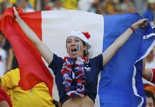 Torcidas de França e Alemanha fazem a festa no Maracanã