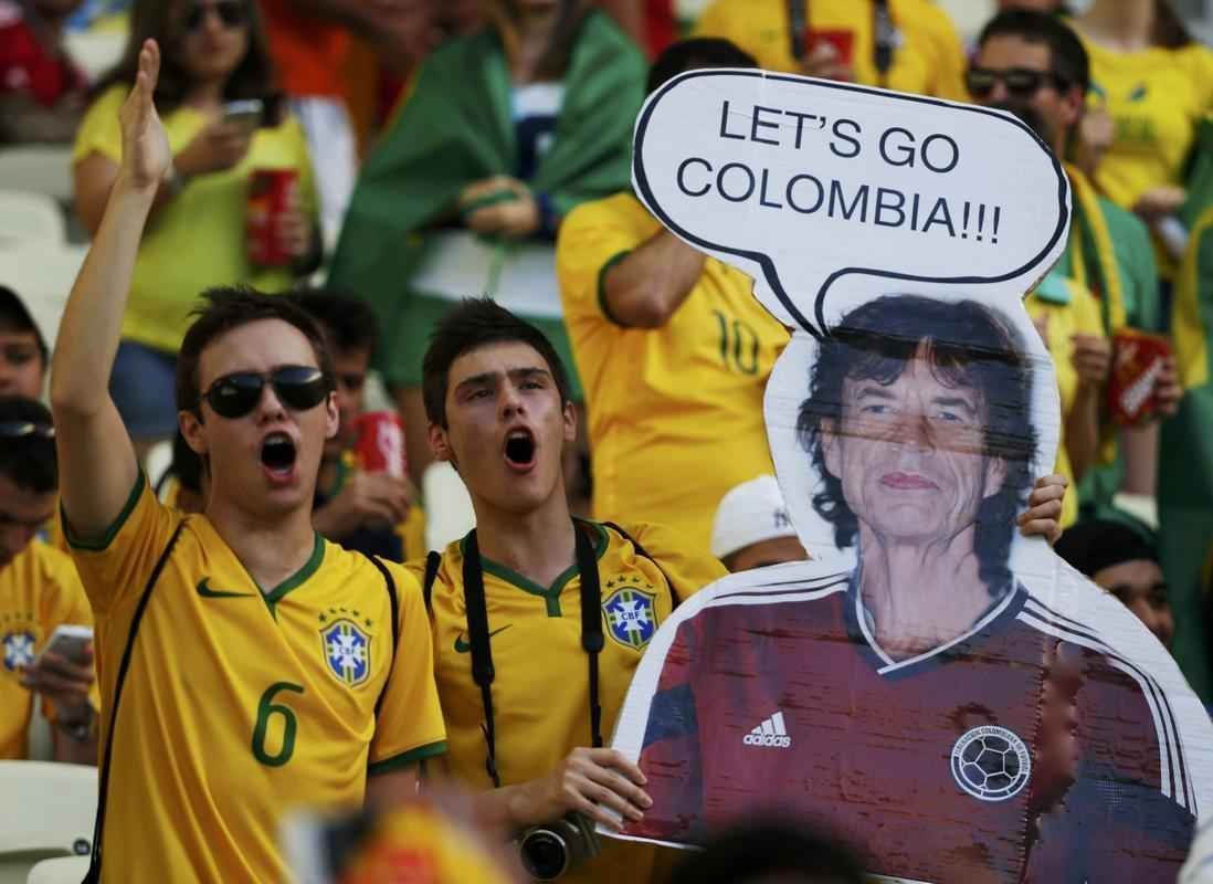 Com irreverncia das torcidas de Brasil e Colmbia, musas nas arquibancadas e 'Hulks reais e em miniatura', torcedores se ajeitam no Castelo para acompanhar o duelo das quartas de final. 