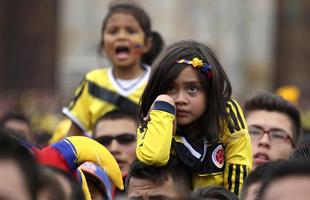 Os colombianos compareceram s ruas de Bogot para torcer pela equipe no confronto contra o Brasil, pelas quartas de final da Copa do Mundo. O resultado, porm, no foi o esperado: 2 a 1 a favor os anfitries. Apesar da eliminao, a Colmbia registrou sua melhor campanha na histria do Mundial.