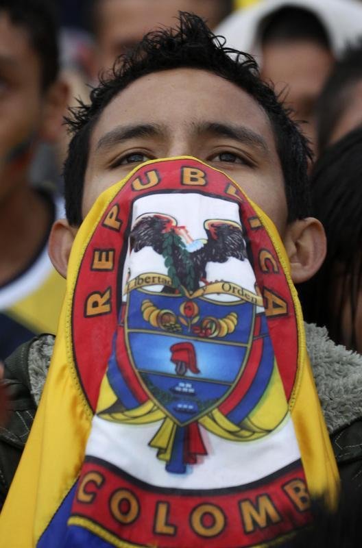 Os colombianos compareceram s ruas de Bogot para torcer pela equipe no confronto contra o Brasil, pelas quartas de final da Copa do Mundo. O resultado, porm, no foi o esperado: 2 a 1 a favor os anfitries. Apesar da eliminao, a Colmbia registrou sua melhor campanha na histria do Mundial.