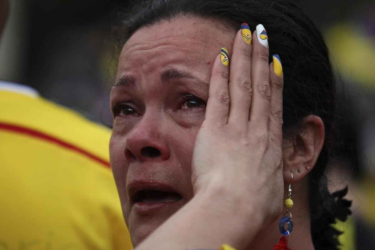 Os colombianos compareceram s ruas de Bogot para torcer pela equipe no confronto contra o Brasil, pelas quartas de final da Copa do Mundo. O resultado, porm, no foi o esperado: 2 a 1 a favor os anfitries. Apesar da eliminao, a Colmbia registrou sua melhor campanha na histria do Mundial.