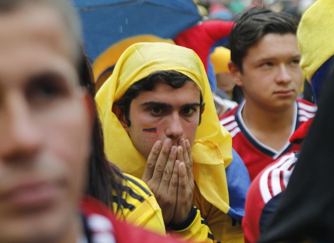 Os colombianos compareceram s ruas de Bogot para torcer pela equipe no confronto contra o Brasil, pelas quartas de final da Copa do Mundo. O resultado, porm, no foi o esperado: 2 a 1 a favor os anfitries. Apesar da eliminao, a Colmbia registrou sua melhor campanha na histria do Mundial.