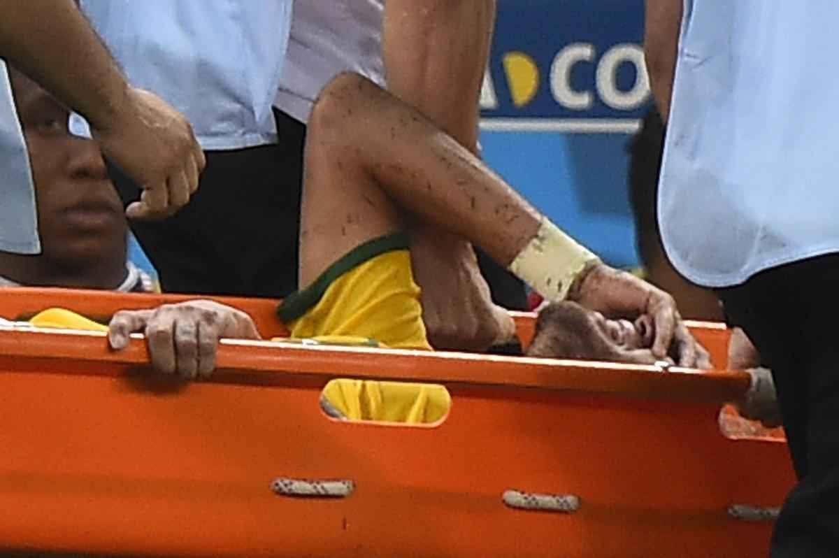 Lateral-direito colombiano acertou Neymar e colocou fim  Copa do Mundo para o brasileiro
