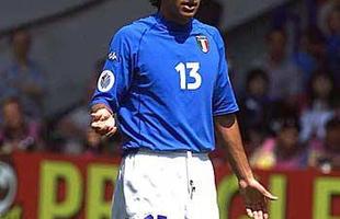 Nesta cedeu espao para Materazzi, autor do gol que permitiu  Itlia levar a deciso contra a Frana, em 2006, para os pnaltis. O ttulo ficou com os italianos. 
