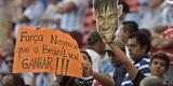Durante jogo entre Argentina e Blgica, no Estdio Nacional Man Garrincha, de Braslia, torcedores usaram cartazes para mandar mensagens de apoio a Neymar. At argentinos se solidarizaram com o brasileiro que est fora da Copa do Mundo