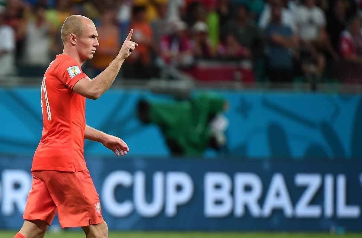 Depois de empate sem gols no tempo normal e na prorrogao, Holanda venceu por 4 a 3 nos pnaltis