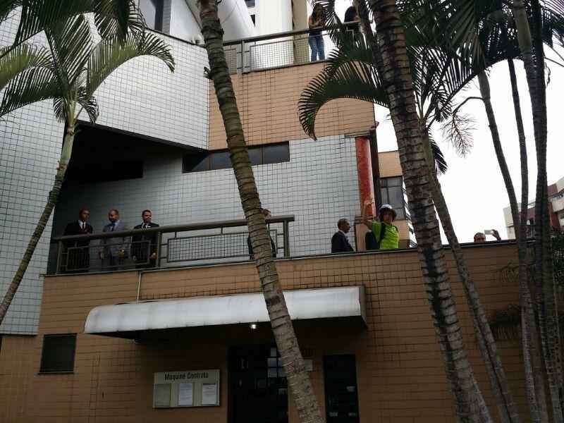 Seleo deixa hotel rumo ao Mineiro, onde disputa com a Alemanha vaga na final da Copa