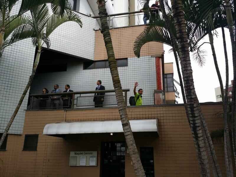 Seleo deixa hotel rumo ao Mineiro, onde disputa com a Alemanha vaga na final da Copa