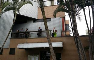 Seleo deixa hotel rumo ao Mineiro, onde disputa com a Alemanha vaga na final da Copa
