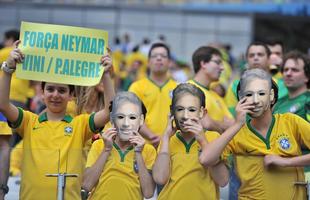Torcidas deixam Mineiro lindo no duelo entre Brasil e Alemanha pela semifinal da Copa. Muitas mscaras de Neymar no estdio