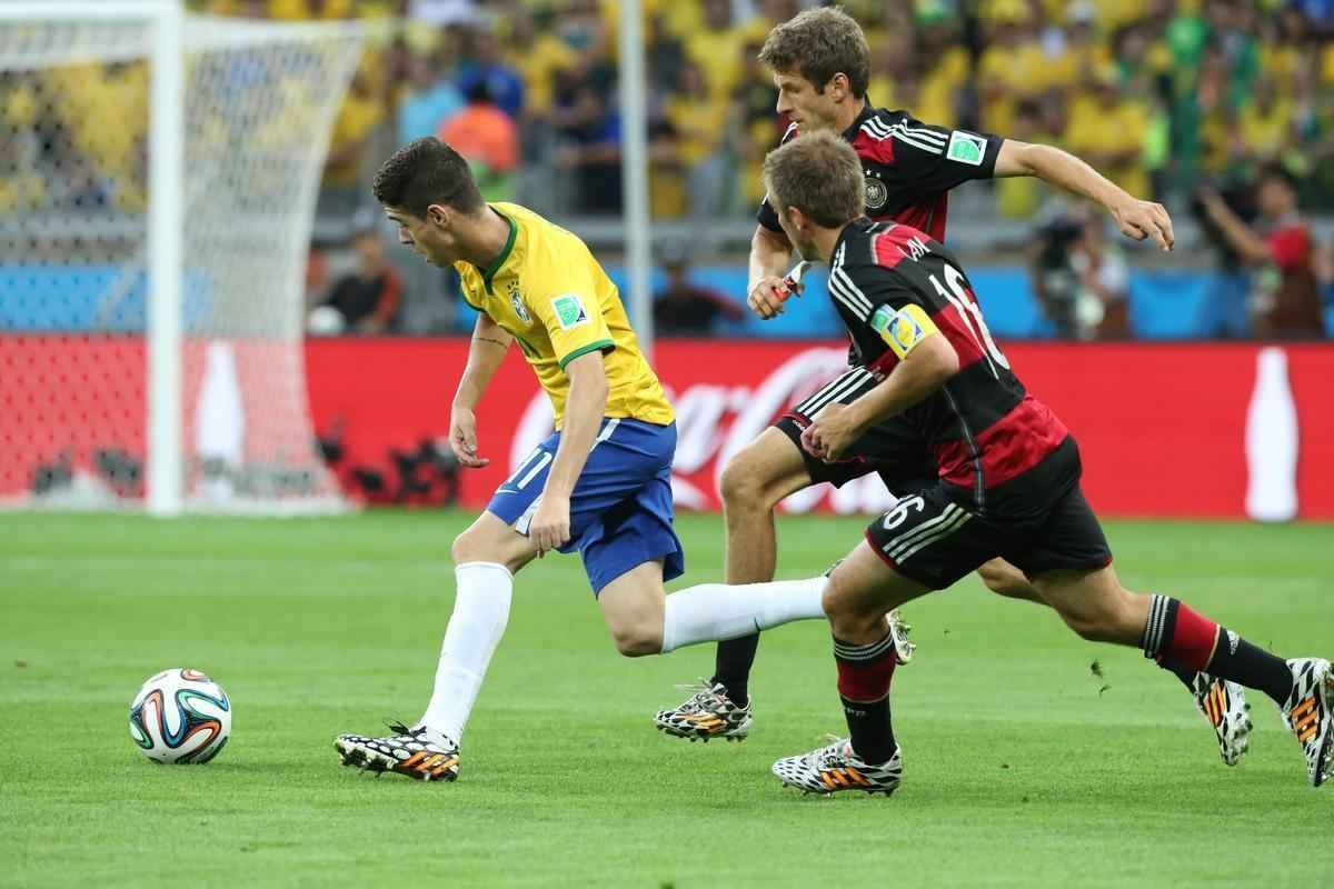 Fotos da partida entre Brasil e Alemanha no Mineiro