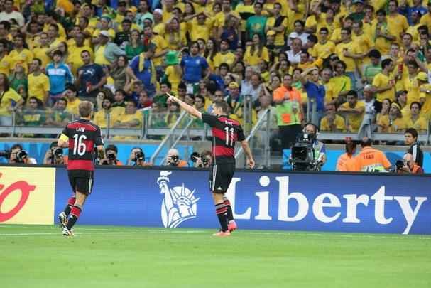 Fotos da partida entre Brasil e Alemanha no Mineiro