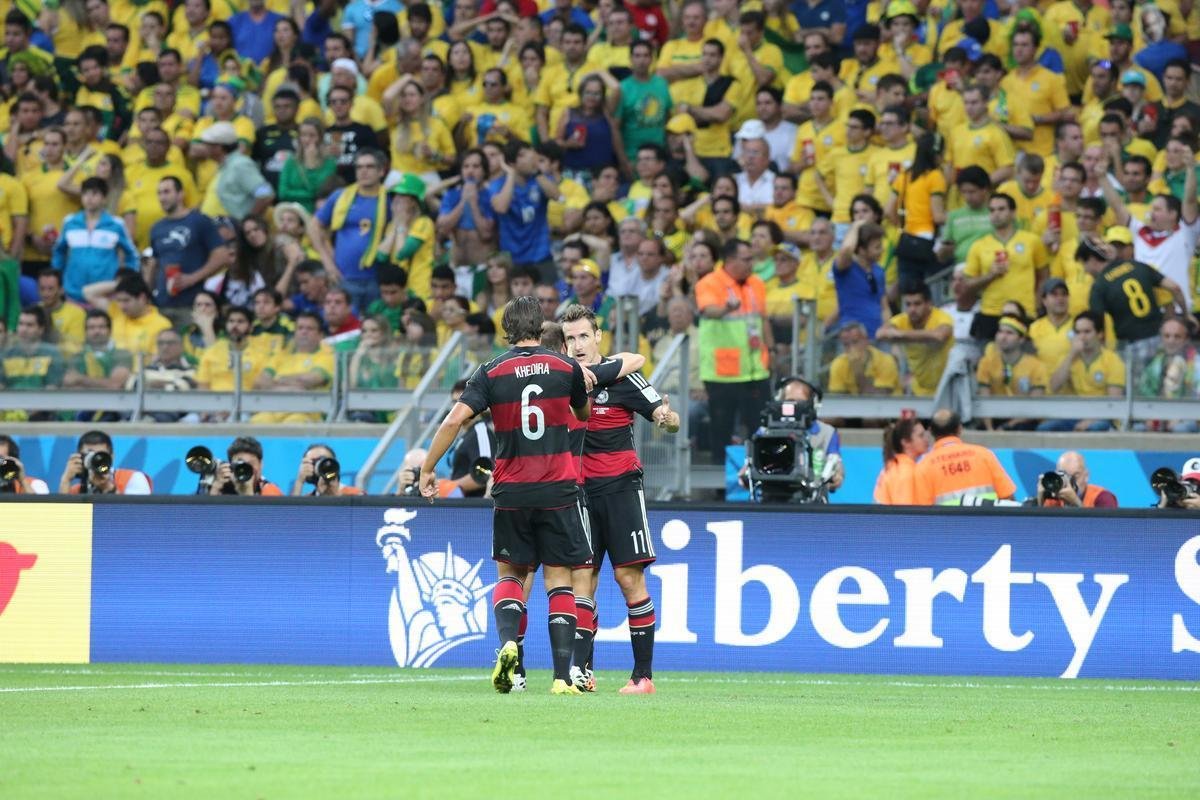 Fotos da partida entre Brasil e Alemanha no Mineiro