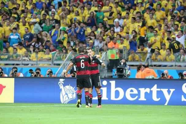 Fotos da partida entre Brasil e Alemanha no Mineiro